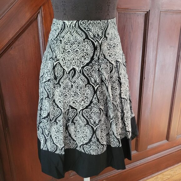 Apt. 9 Dresses & Skirts - Black & White Apt. 9 A-Line Skirt Size 12 With Paisley Pattern
